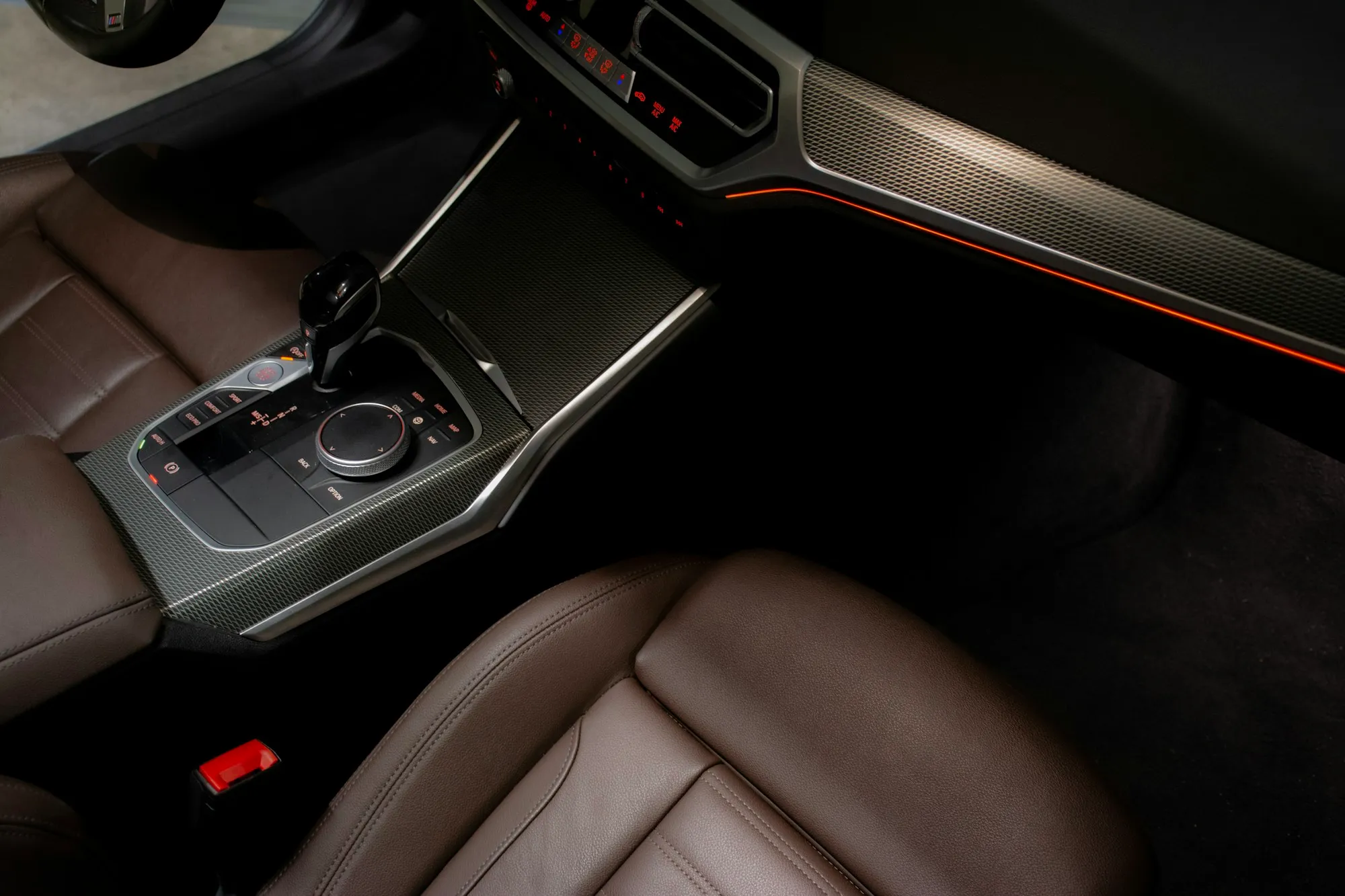 Clean leather seats and center console